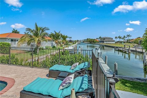 A home in MARCO ISLAND