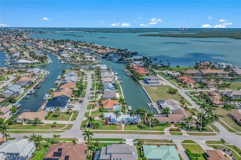 A home in MARCO ISLAND