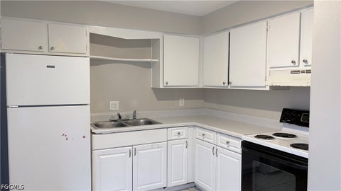 Tiny photo for 464 Carolina Avenue, Fort Myers, FL 33905 (MLS # 2026039604)
