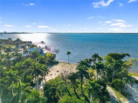 8661 Cajuput Cove Fort Myers FL 33919