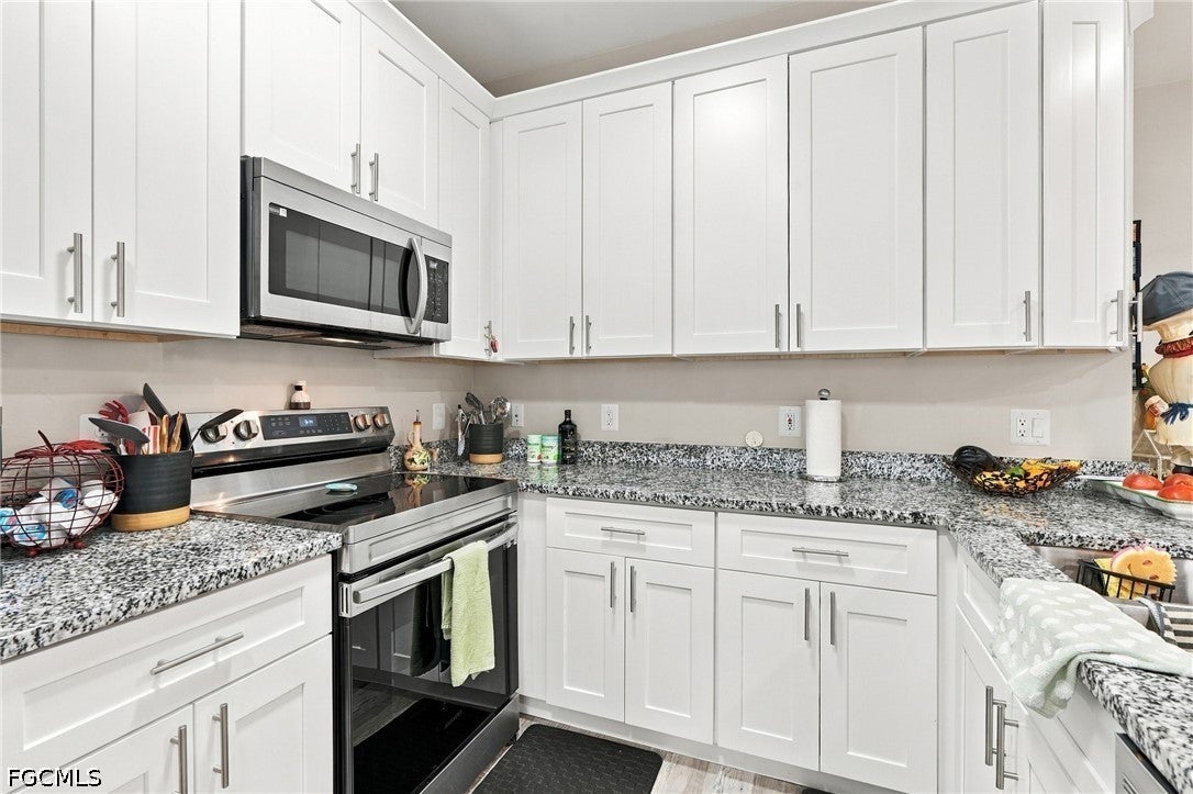 9342 Lake Abby Lane