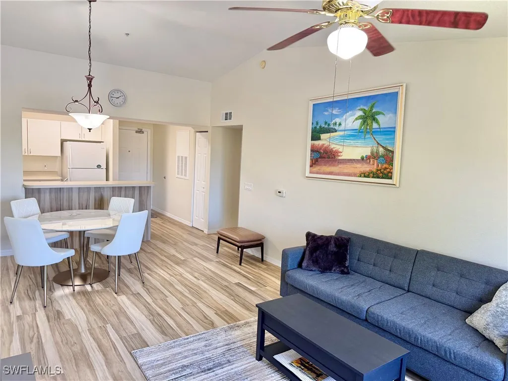 Naples, Florida 34119, United States, 2 Bedrooms Bedrooms, ,1 BathroomBathrooms,Residential,Active,213210