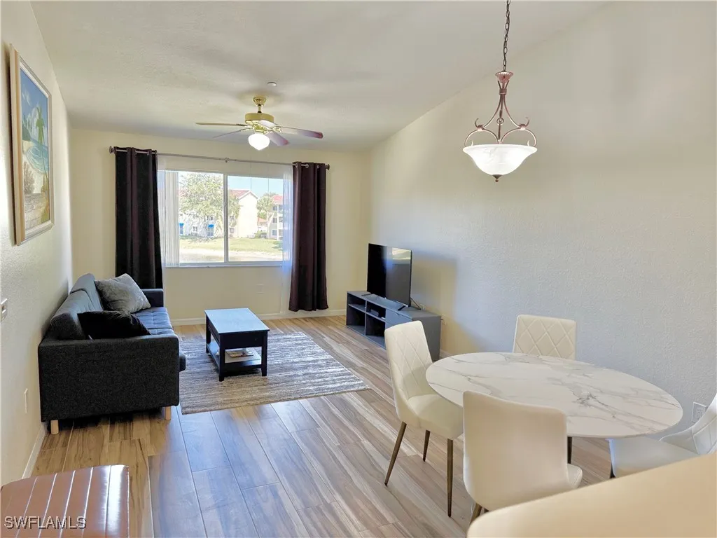 Naples, Florida 34119, United States, 2 Bedrooms Bedrooms, ,1 BathroomBathrooms,Residential,Active,213210