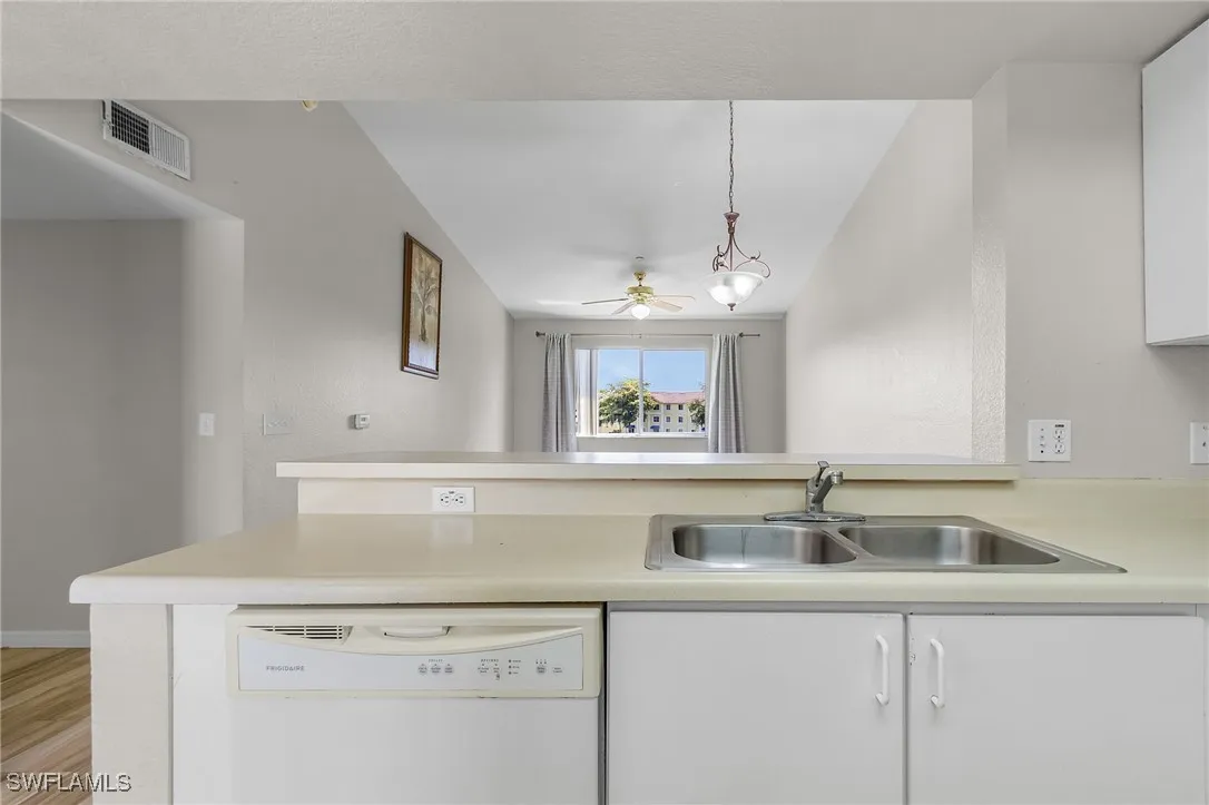 Naples, Florida 34119, United States, 2 Bedrooms Bedrooms, ,1 BathroomBathrooms,Residential,Active,213210