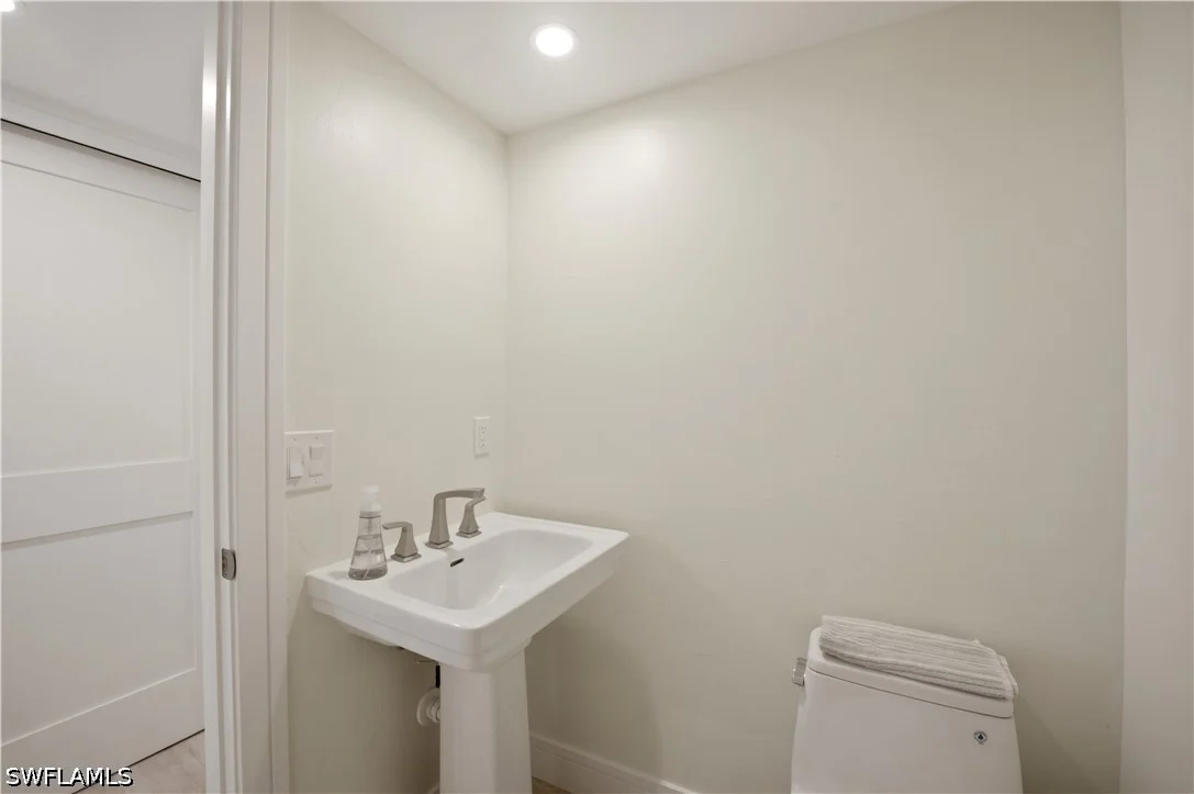 2316 Gulf Shore Boulevard N Unit 411, Naples, FL, 34103, US, 2 Bedrooms Bedrooms, ,3 BathroomsBathrooms,Residential,Active,2316 Gulf Shore Boulevard N Unit 411,226022557