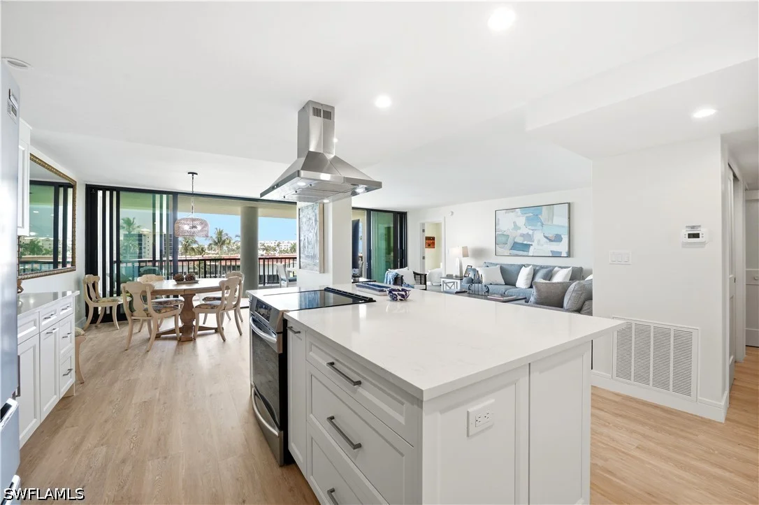 2316 Gulf Shore Boulevard N Unit 411, Naples, FL, 34103, US, 2 Bedrooms Bedrooms, ,3 BathroomsBathrooms,Residential,Active,2316 Gulf Shore Boulevard N Unit 411,226022557