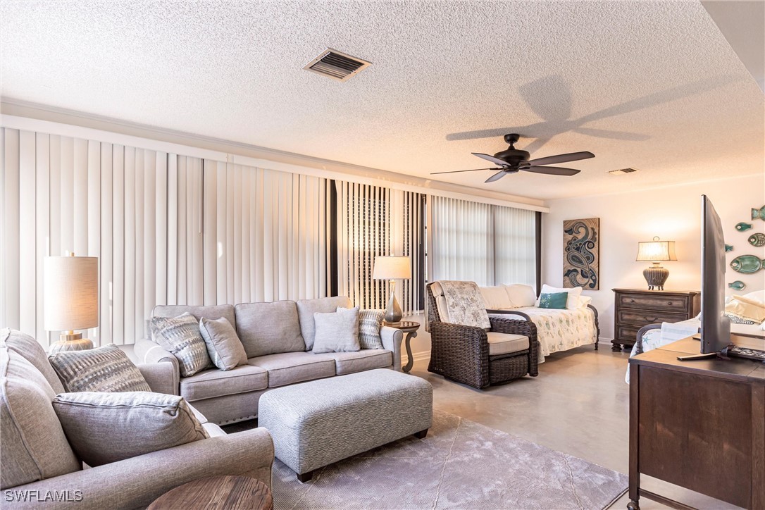 1331 S Brandywine Circle