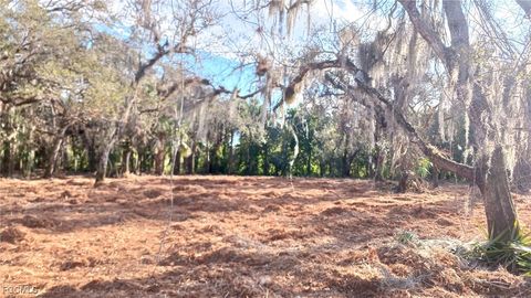 16470 B1 Daughtreys Creek Road North Fort Myers FL 33917