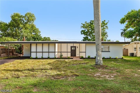 Photo of 2124 Sunrise Boulevard, Fort Myers, FL 33907 (MLS # 2026039478)