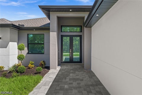 Photo of 843 Bianca Avenue S, Lehigh Acres, FL 33974 (MLS # 2026040164)