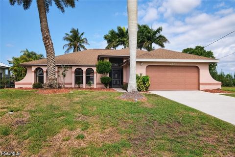 Photo of 4122 SW 22nd Court, Cape Coral, FL 33914 (MLS # 2026019364)
