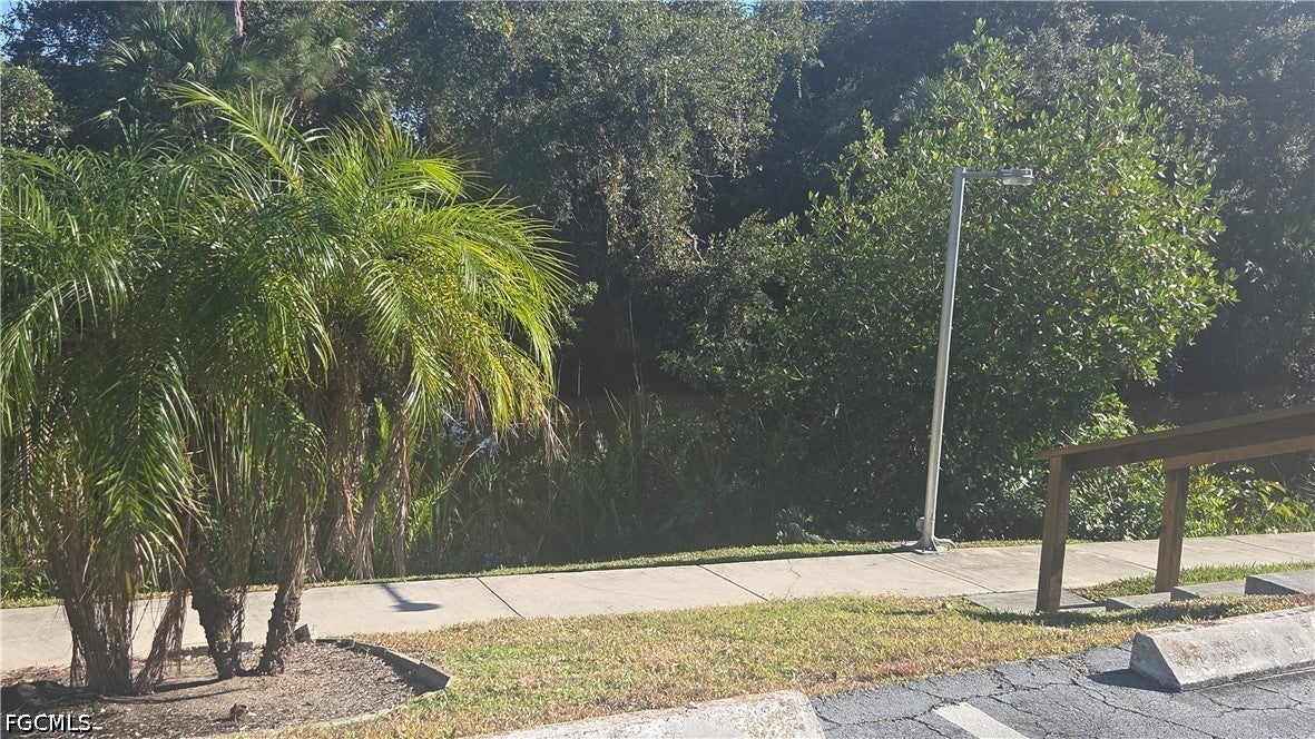 1422 Tropic Terrace