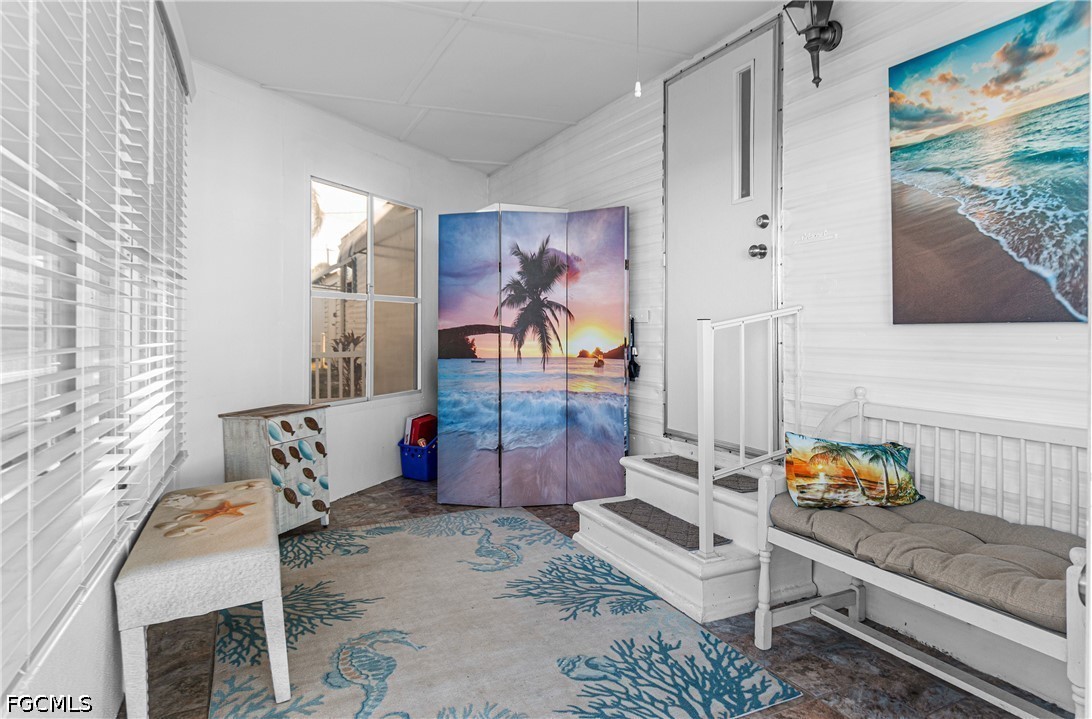 5558 Palm Beach Boulevard 45