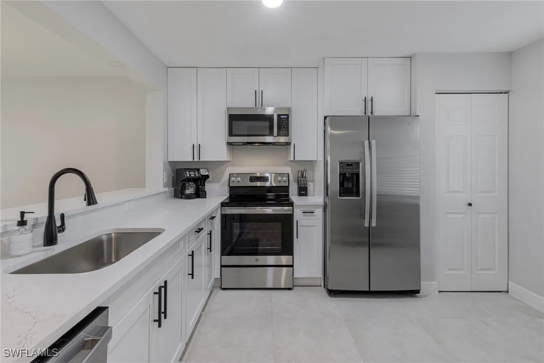 Naples, Florida 34104, United States, 2 Bedrooms Bedrooms, ,2 BathroomsBathrooms,Residential,Active,138568