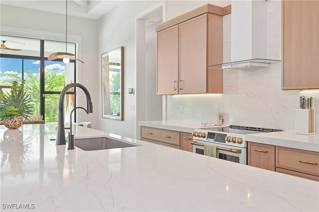 Naples, Florida, 34108, United States, 4 Bedrooms Bedrooms, ,5 BathroomsBathrooms,Residential,Active,1953233