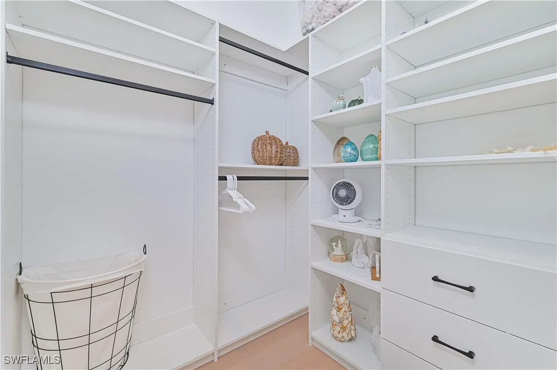 Naples, Florida, 34108, United States, 4 Bedrooms Bedrooms, ,5 BathroomsBathrooms,Residential,Active,1953233