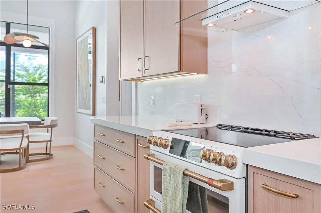 Naples, Florida, 34108, United States, 4 Bedrooms Bedrooms, ,5 BathroomsBathrooms,Residential,Active,1953233