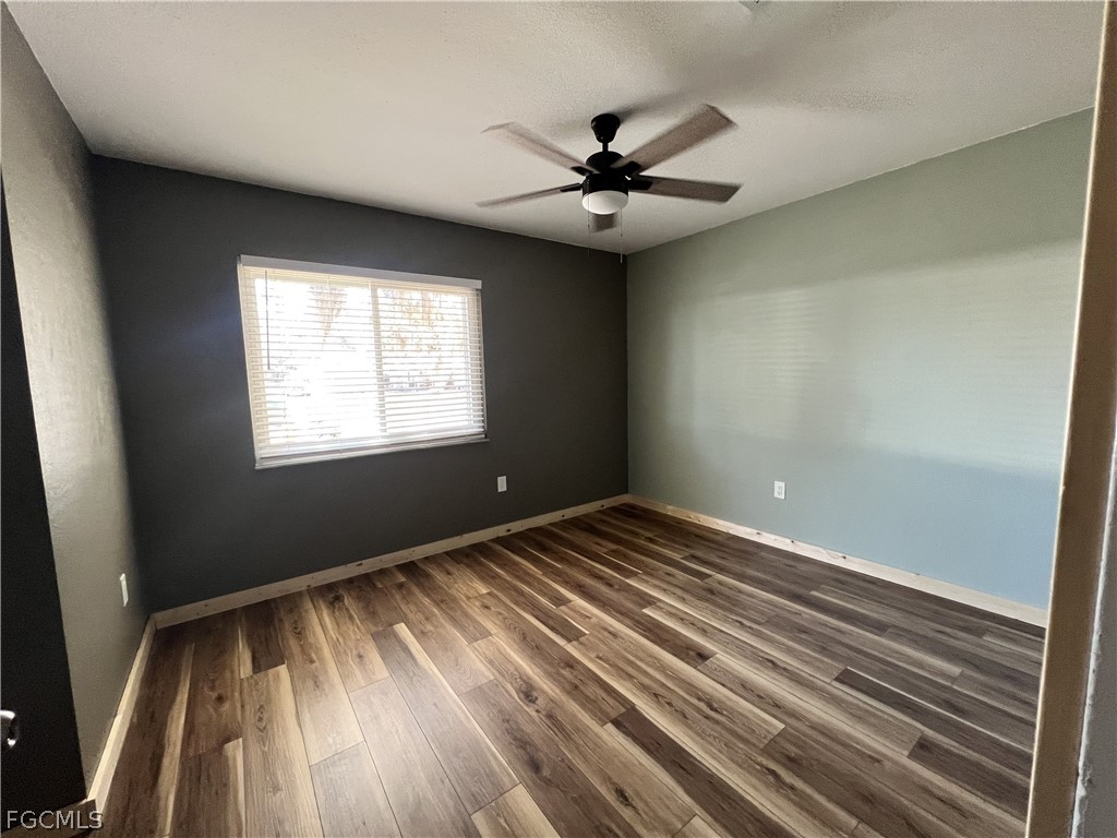 4040 S Edgewater Circle