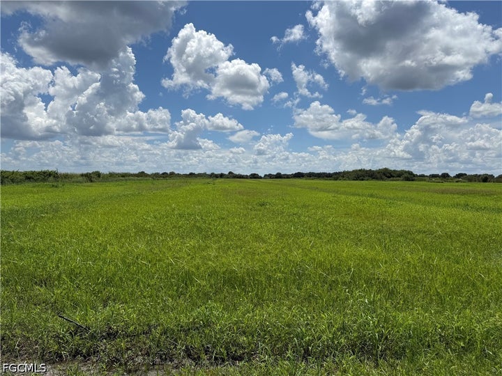 Photo 1 of 9 — 4495 1st Road, Labelle, FL 33935