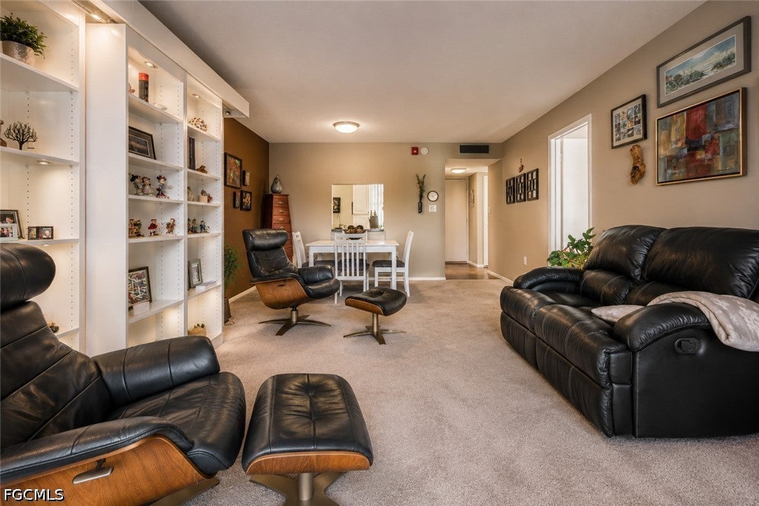 1700 Pine Valley Drive 319