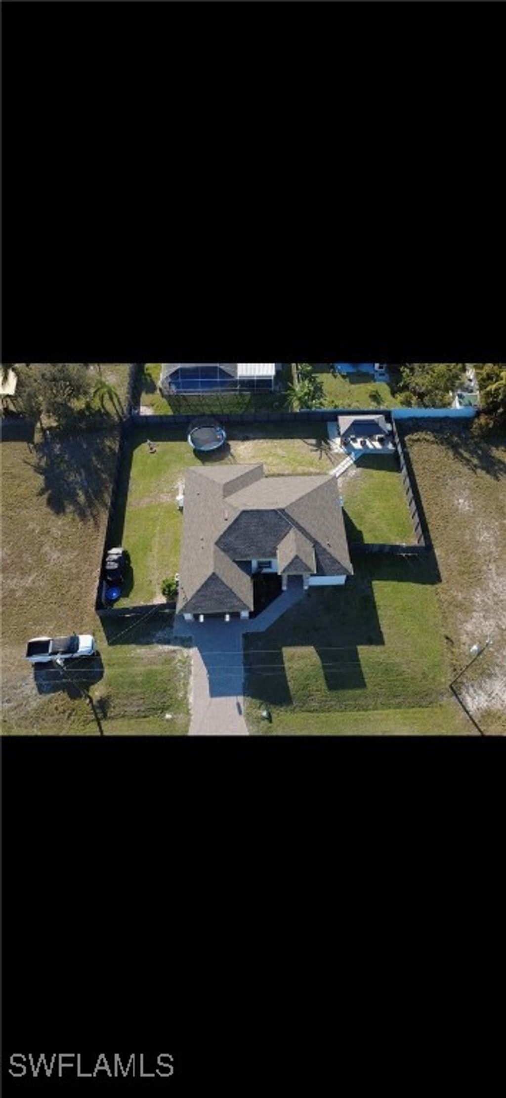 listing image 0