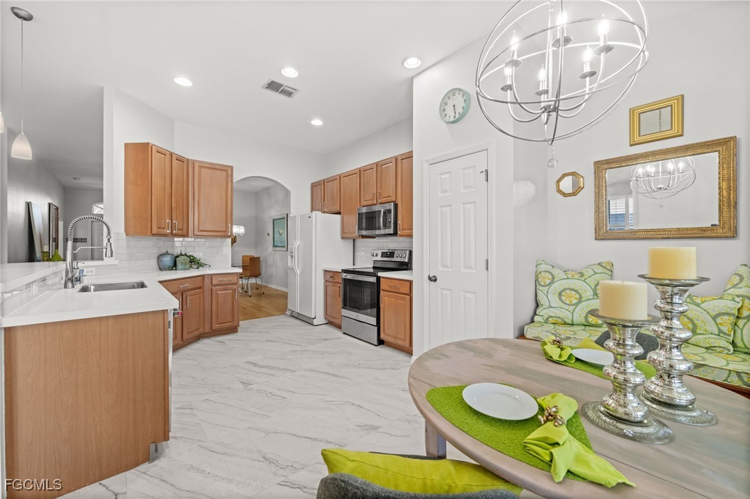 8872 Cedar Hollow Drive