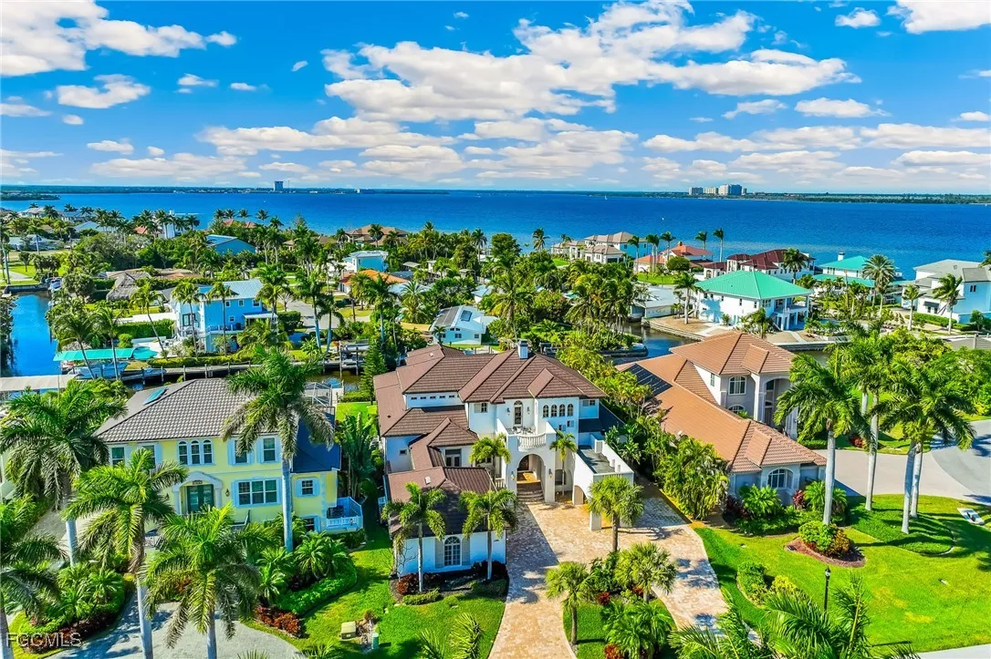 Fort Myers, Florida, 33908, United States, 4 Bedrooms Bedrooms, ,5 BathroomsBathrooms,Residential,Active,2011176