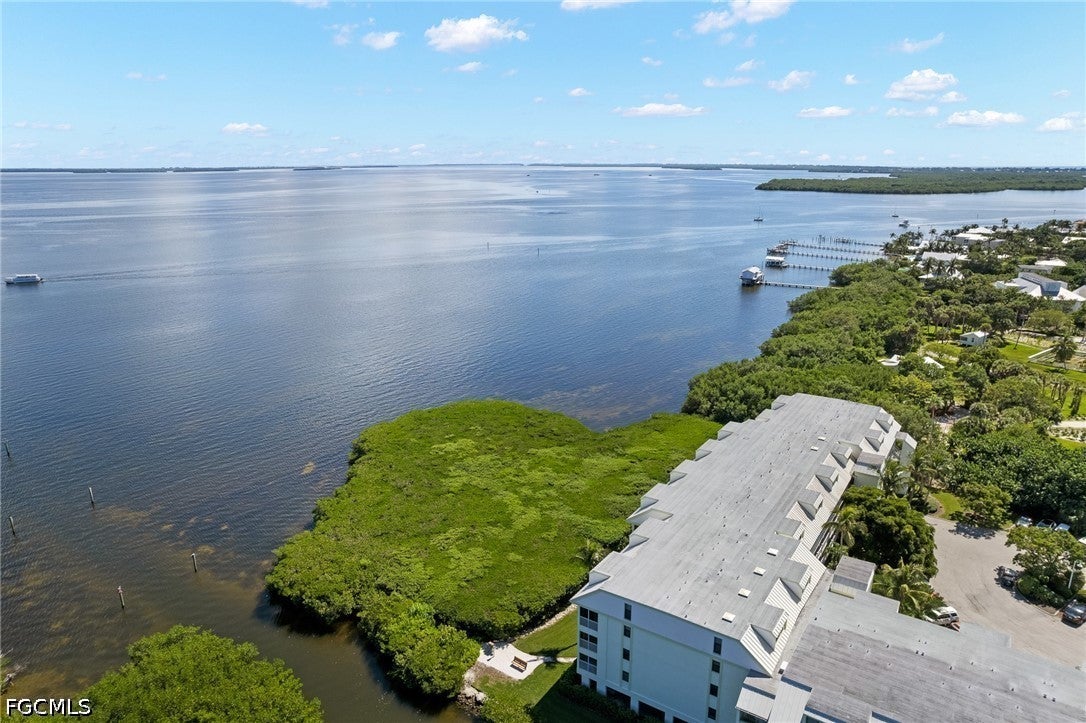 5136 Bayside Villas