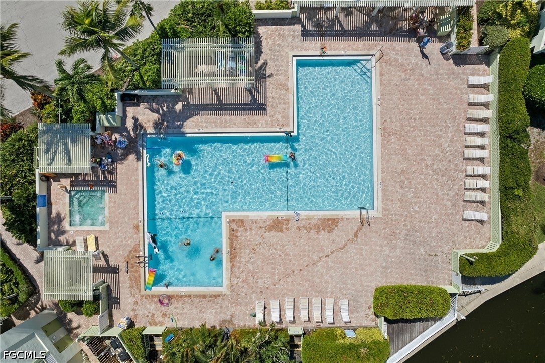 5136 Bayside Villas