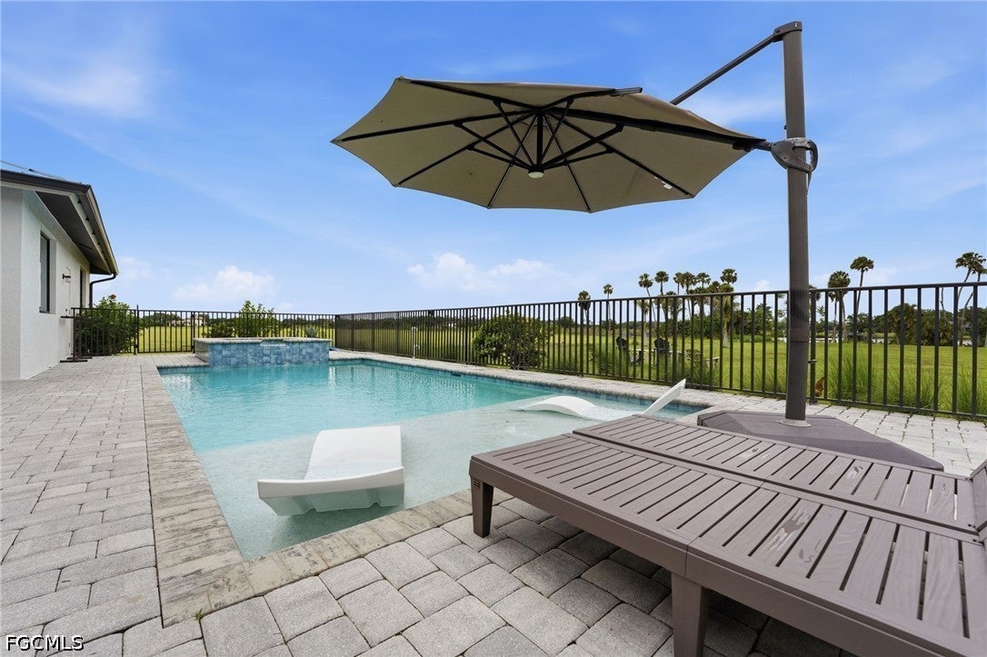 22833 Yellow Button Lane