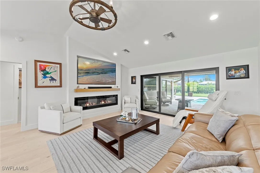 Bonita Springs, Florida, 34135, United States, 4 Bedrooms Bedrooms, ,3 BathroomsBathrooms,Residential,Active,1992791