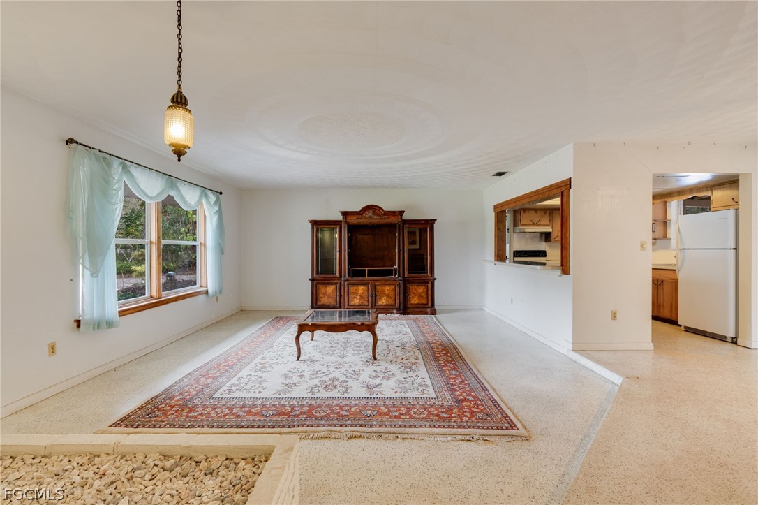 4220 Woodbrier Drive