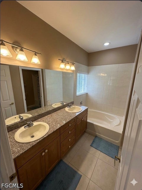 Tiny photo for 7668 S Stonecreek Circle, Davie, FL 33024 (MLS # 2026039136)
