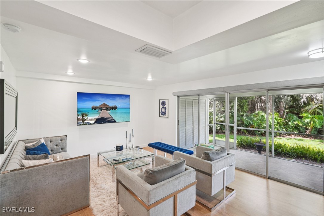 15 Bob O Link Court 15A