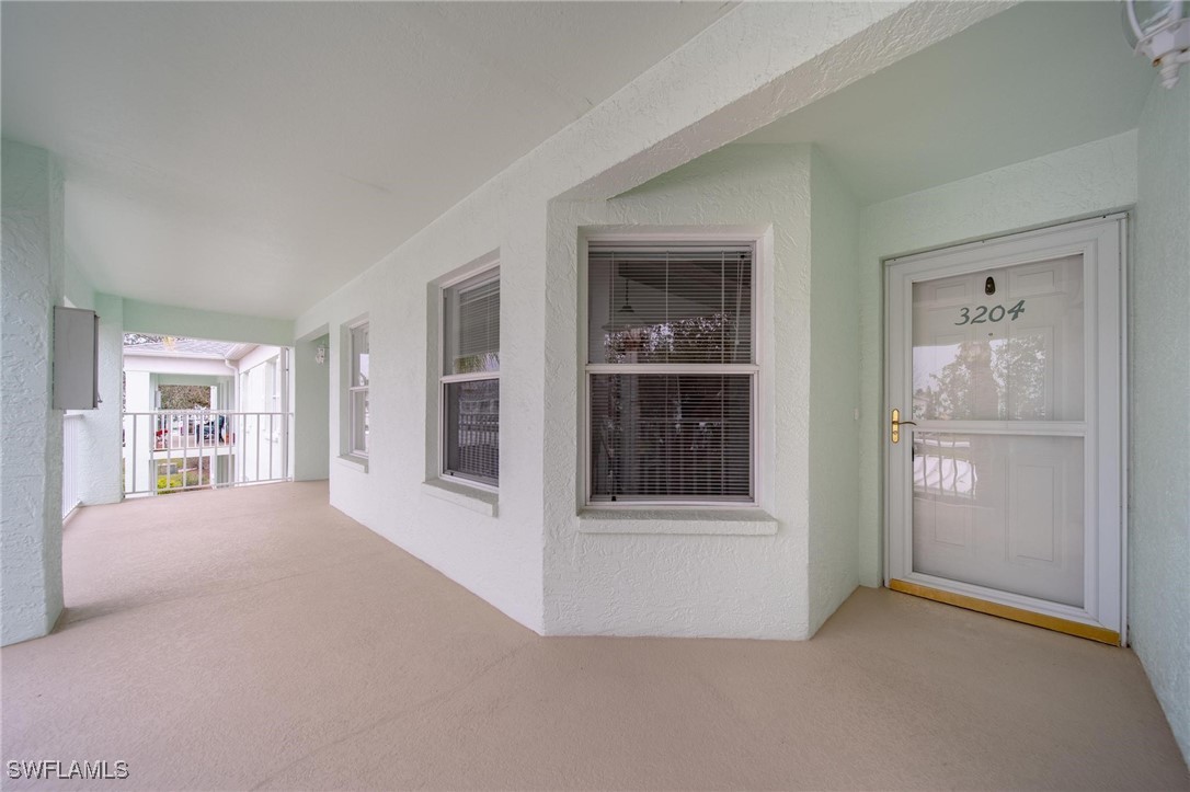 5725 Greenwood Ave 3-204