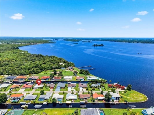 7211 REYMOOR DR, NORTH FORT MYERS, FL 33917 - Image ffde51203d4cfcb3c0d0ca4990ac9fff/1921729978