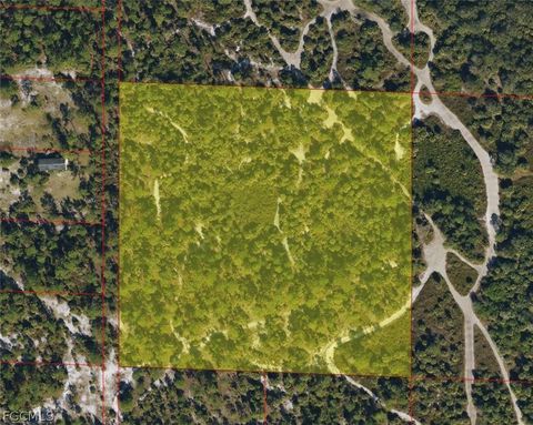 1 WOODLAND GRADE Road Naples FL 34117