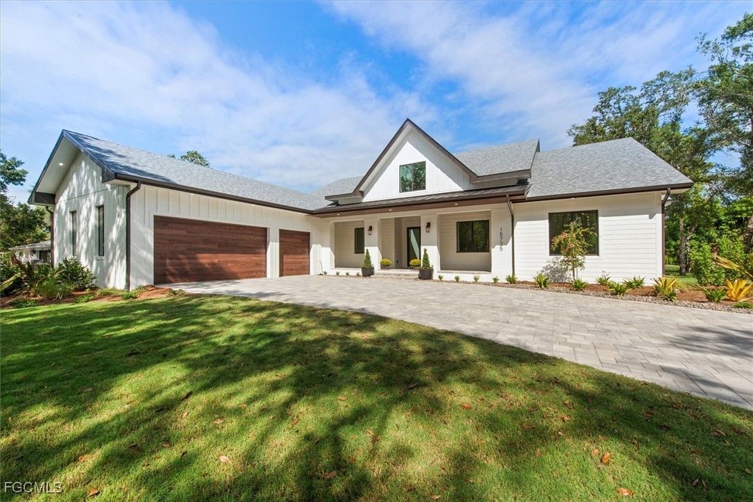 15725 Glendale Oaks Lane