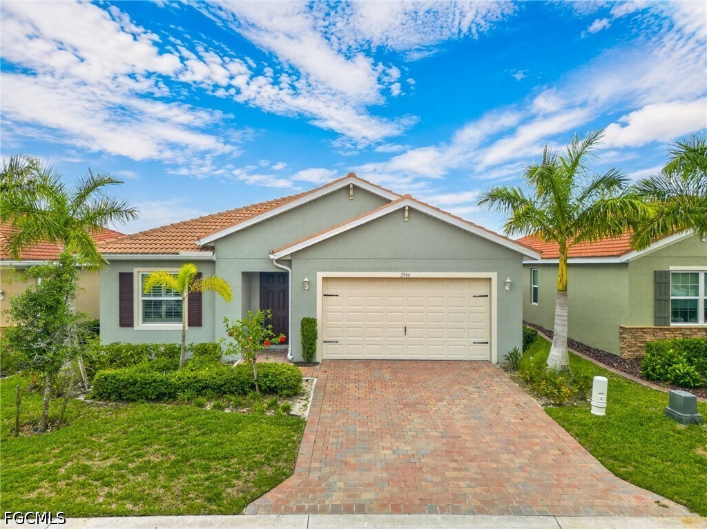 3944 Crosswater Drive