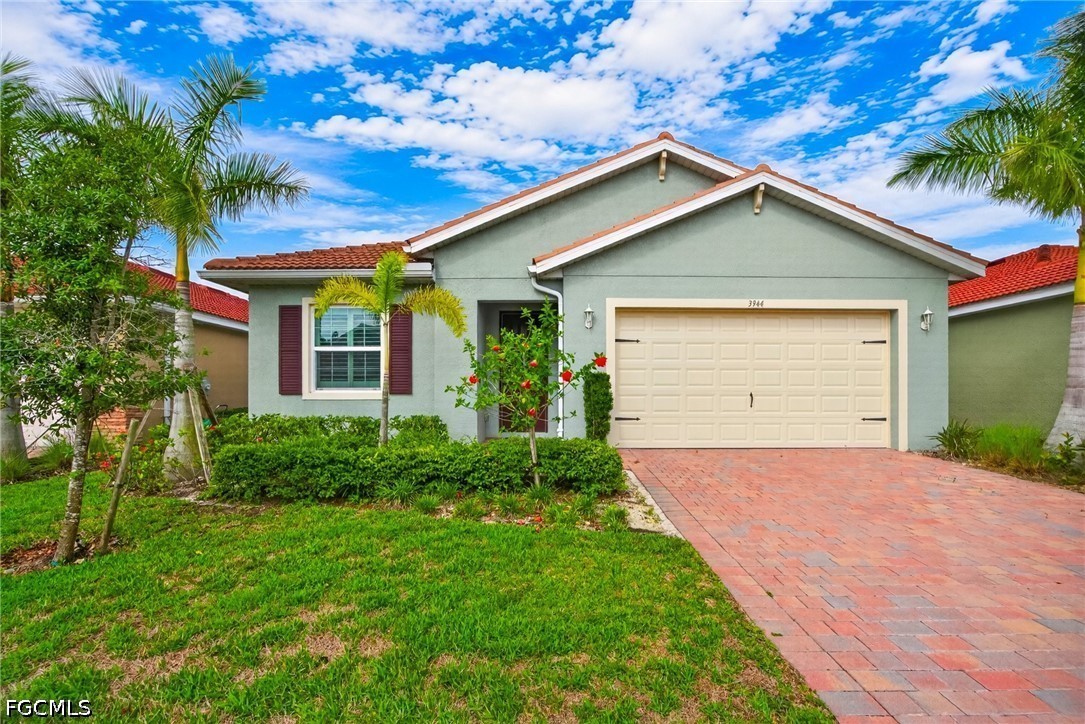 3944 Crosswater Drive