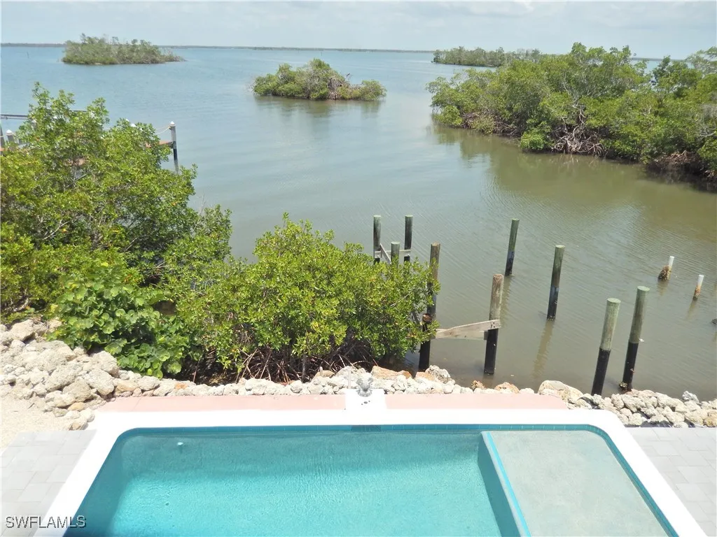 Fort Myers Beach, Florida, 33931, United States, 3 Bedrooms Bedrooms, ,3 BathroomsBathrooms,Residential,Active,1849238