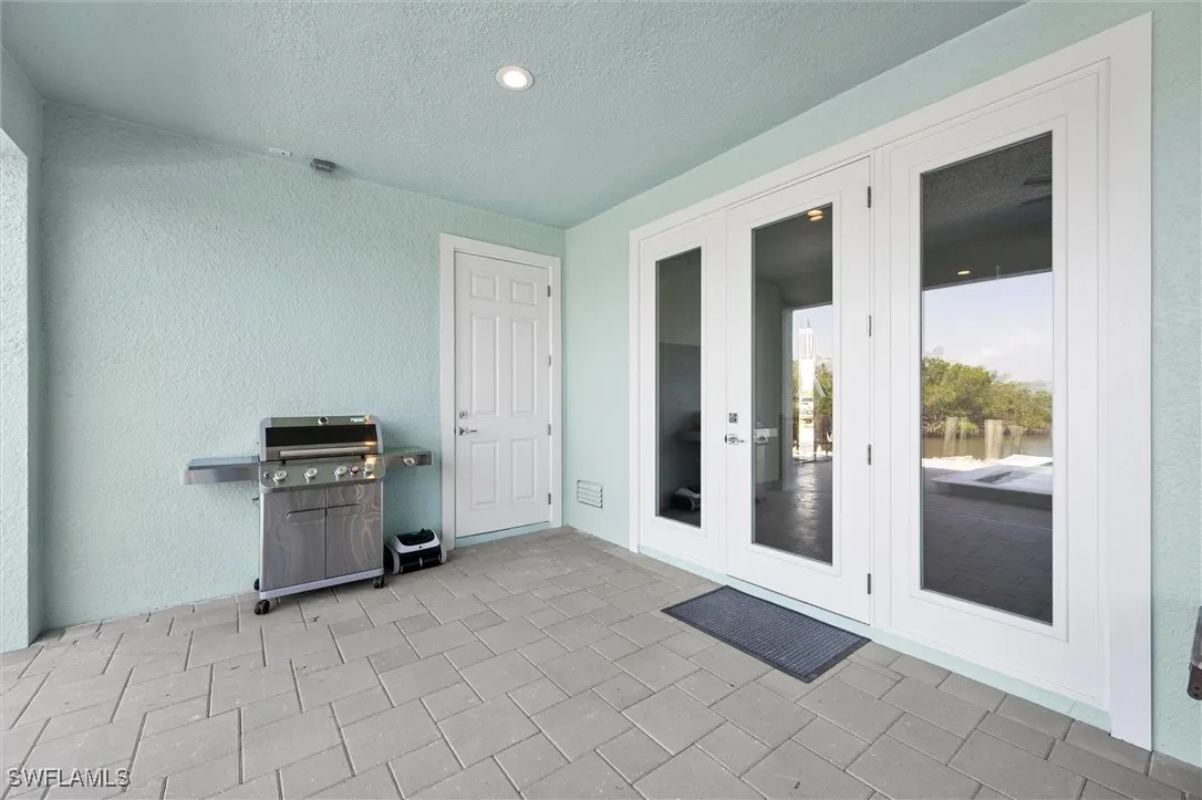 Fort Myers Beach, Florida, 33931, United States, 3 Bedrooms Bedrooms, ,3 BathroomsBathrooms,Residential,Active,1849238