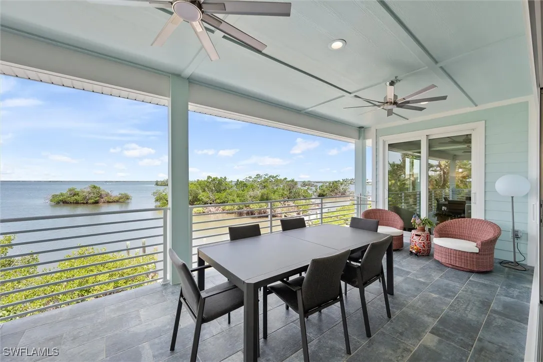 Fort Myers Beach, Florida, 33931, United States, 3 Bedrooms Bedrooms, ,3 BathroomsBathrooms,Residential,Active,1849238