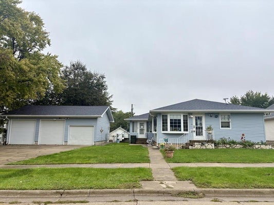 2216 HIGHLAND PARK AVE, FORT DODGE, IA 50501 - Image 35cffcd370e4a64430208d3b8042cfad/1855813755