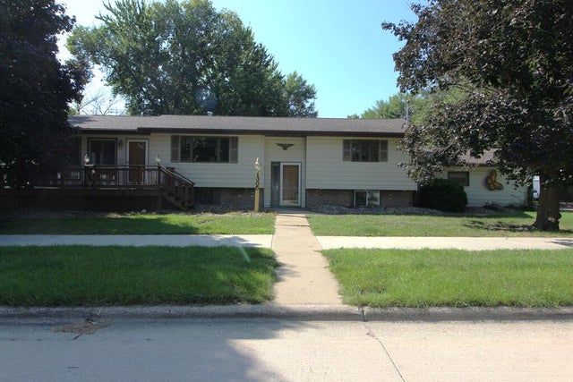 1305 15th Ave