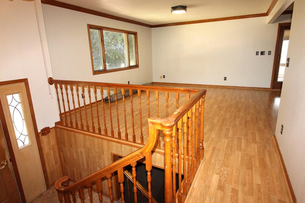 1305 15th Ave - Photo 2