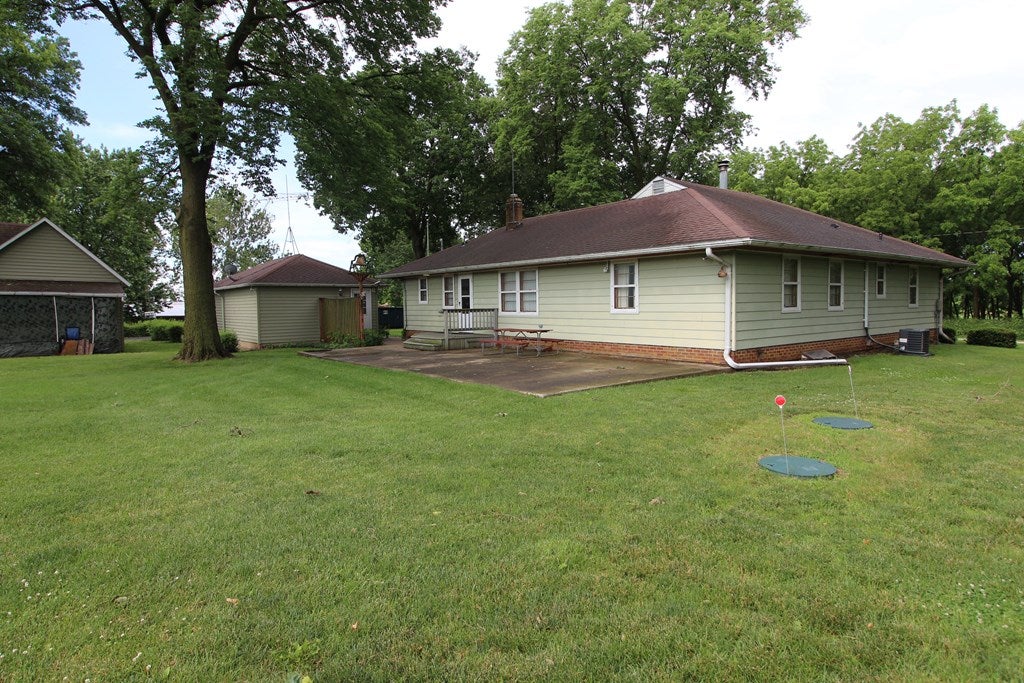720 1st Ave. - Photo 3