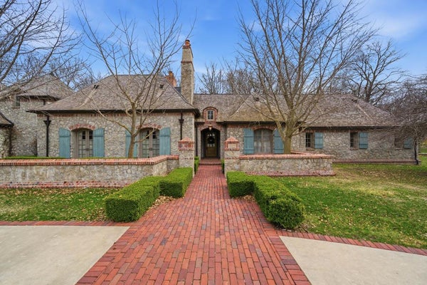 1721 RIVER FOREST DR, FORT DODGE, IA 50501 - Image b643d896852212c5d2bec5a1ff1a524d/1629659059