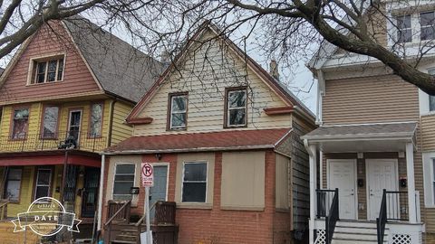 Photo of 2037 N 40th St N, Milwaukee, WI 53208 (MLS # 1950706)