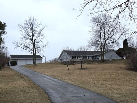 Photo of 5401 Cascade Dr, Trenton, WI 53095 (MLS # 1953880)